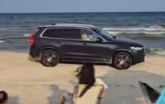Infracțiuni pe plajă: Impactul circulației automobilelor pe plajele din România
