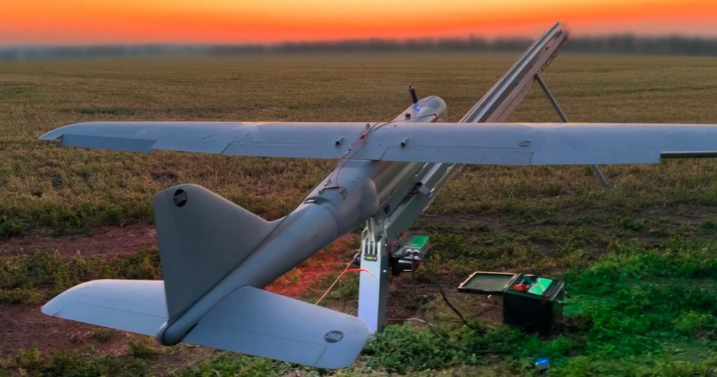 Strategii de Dezinformare: Implicațiile Utilizării Dronei Ucraine în Operațiuni Sub Steag Fals de către Moscova