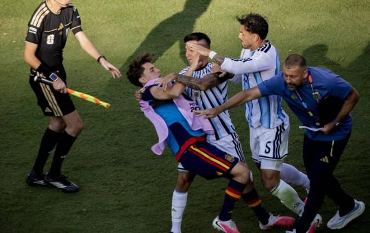 Incidentele de la Finala Cupei Mondiale 2026: Analiza Procedurii Disciplinare Împotriva Argentinei