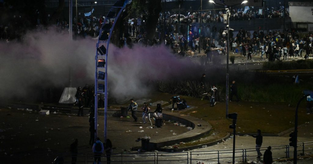 Violențele din Buenos Aires după finala CM 2026: O analiză a tensiunilor sociale și culturale