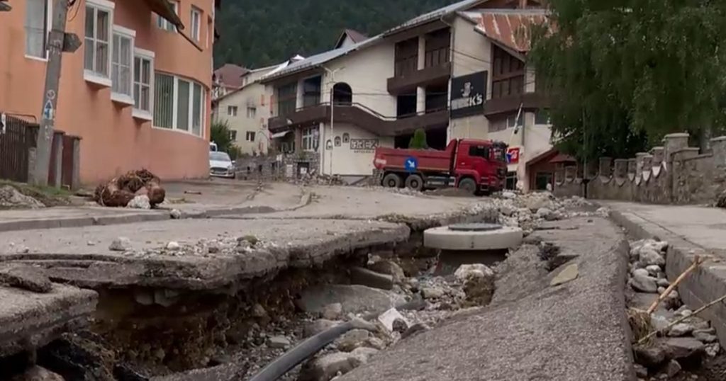 Inundații devastatoare în Bușteni: O comunitate în criză și apeluri la solidaritate