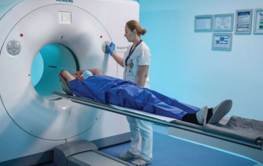 Revoluția Teranostică în Tratamentul Cancerului de Prostată: O Nouă Epocă în Medicina Oncologică din România