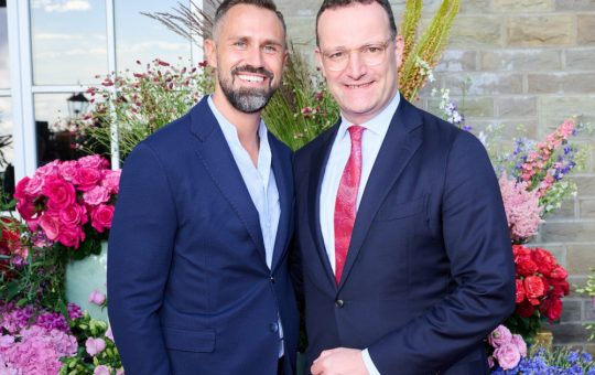 Controversa maternitatei surogat în Germania: Demisia lui Jens Spahn și implicațiile sale politice