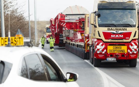 Transporturile agabaritice din România: Implicații și Provocări pentru Infrastructură și Siguranță Rutieră