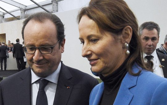 Reîntoarcerea lui François Hollande: O Telenovelă Politică Franceză Plină de Controverse și Ambiții