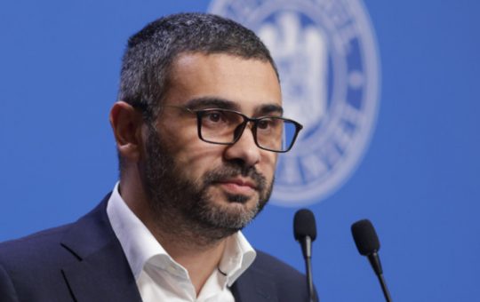 Ironiile politice și negocierile salariale: Florin Manole și Siegfried Mureșan în centrul unei controverse