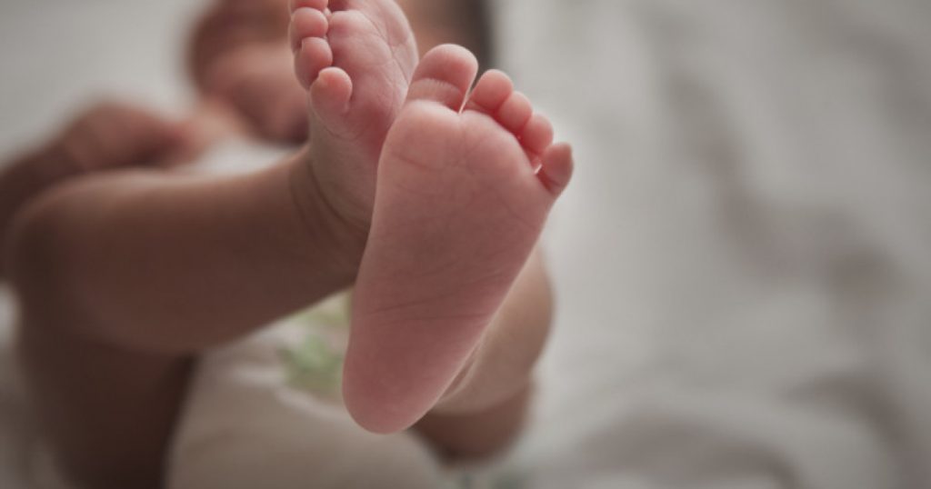 Screeningul neonatal în România: De ce doar trei afecțiuni și ce implicații are extinderea sa?