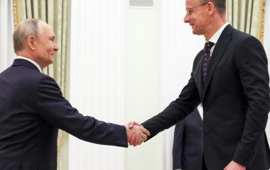 Ungaria în Fața Anchetei: Legăturile Controversate ale Fostului Ministru Szijjarto cu Rusia