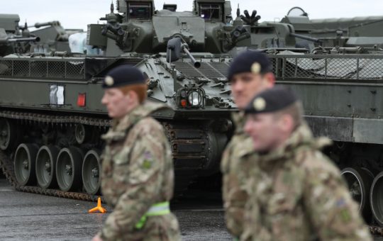 Consolidarea Flancului Estic: Regatul Unit Trimite Încă 400 de Militari în Estonia