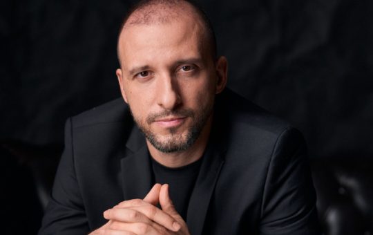 Andrei Mandachi: Ascensiunea unui Antreprenor Român în Afaceri de Zeci de Milioane de Euro
