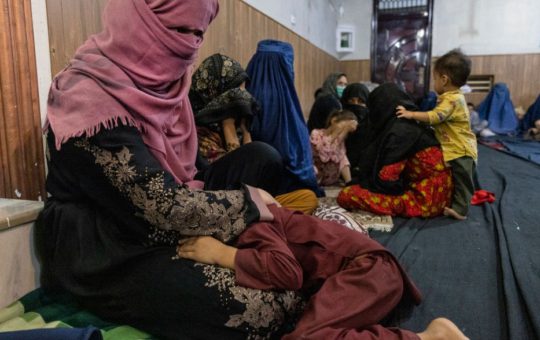 Fetele afgane vândute ca mirese: O criză umanitară în umbra talibanilor