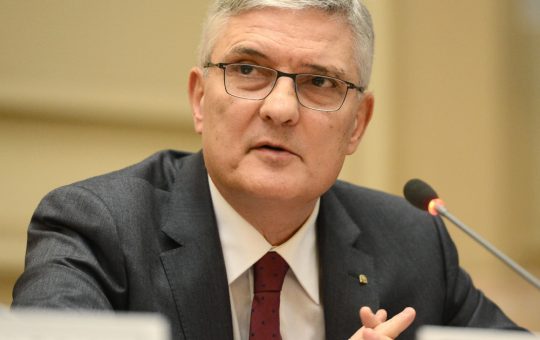 Creșterea impozitelor în România: O analiză profundă a provocărilor fiscale și economice