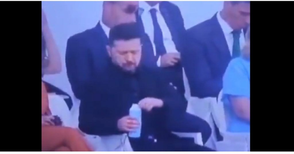 Gestul lui Zelenski la Ziua Franței: O simplă sticlă de plastic sau o problemă mai profundă?