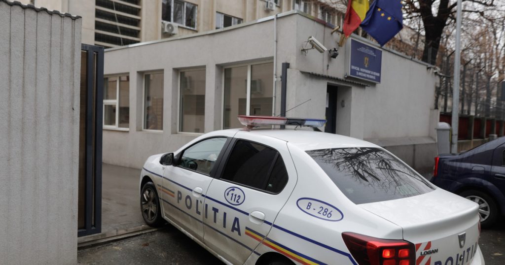 Intrarea Ilustrativă a unui Bărbat în Arestul Central: O Analiză a Securității Instituțiilor Statului