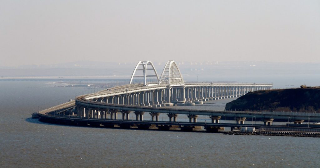 Impactul atacurilor ucrainene asupra Crimeei: Analiza unei pene de curent totale în Kerci