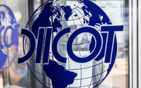 Conflictul dintre DIICOT și Ministrul Dragoș Pîslaru: O privire asupra ironiei și implicațiilor legale