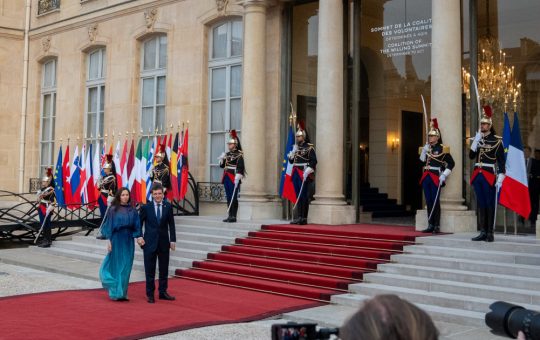 Nicușor Dan la Paris: Rolul României în Securitatea Europeană și Implicațiile pentru Viitor