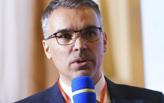 Alegerile Anticipate în România: O Soluție sau O Capcană Politică?