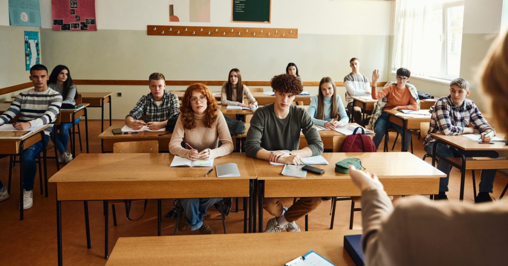Bacalaureat 2026: Înscrierea în sesiunea de toamnă și implicațiile acesteia pentru absolvenți