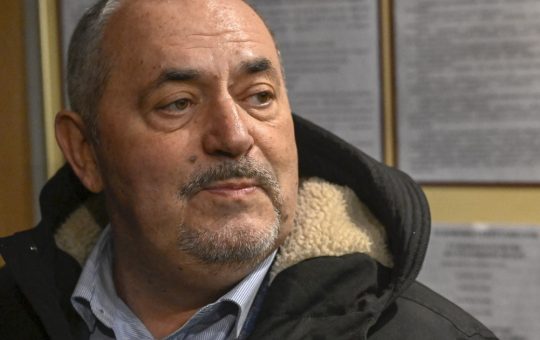 Reținerea lui Boris Nadejdin: O privire asupra opresiunii politice în Rusia