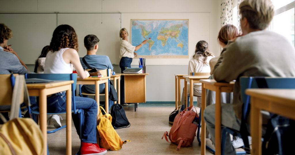 Inegalități în Educație: Analiza Rezultatelor Evaluării Naționale 2026 și Impactul Asupra Viitorului Copiilor din România