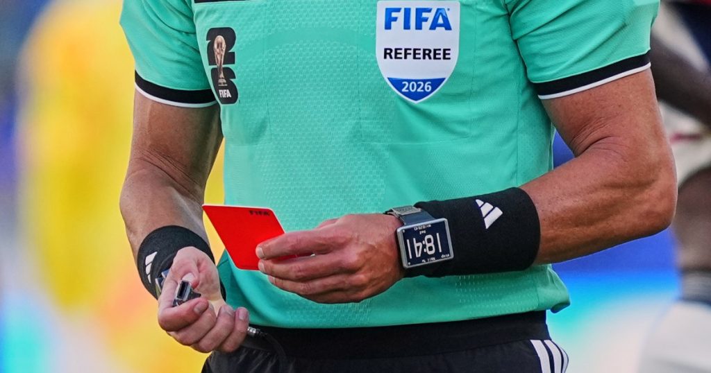 Controversa Deciziei FIFA: Anularea Cartonașului lui Balogun și Implicațiile Sale
