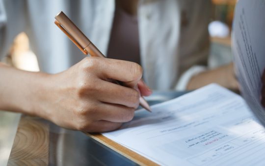 Ghid Complet pentru Cetățenii Români: Ce Facem în Cazul Pierderii Actelor în Străinătate