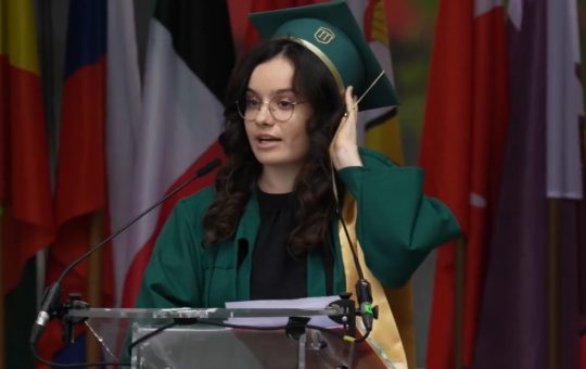 Discuția despre pregătirea profesională în domeniul sănătății: Un apel urgent de la o absolventă a UMF Iași