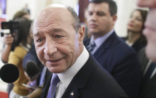Traian Băsescu Despre Negocierile Politice cu AUR: Critici și Implicații pentru Viitorul Politic Românesc