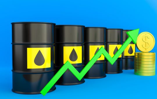 Creșterea Prețului Petrolului: Factorii Determinanți și Implicațiile Geopolitice