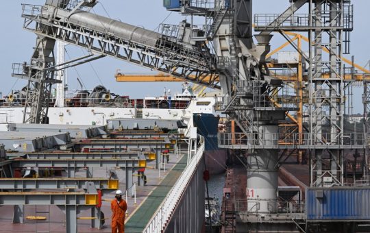 Impactul atacurilor rusești asupra porturilor ucrainene: O analiză detaliată a crizei maritime din Marea Neagră