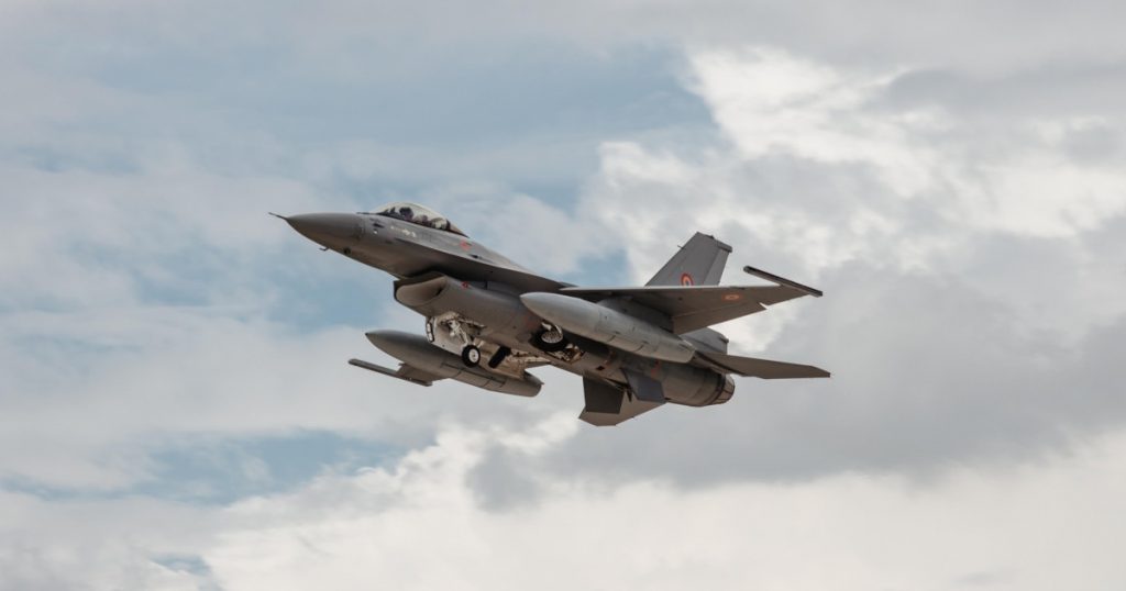 Incidentul Aerian din România: Interceptarea Dronei de către Avioanele F-16 - Context, Implicații și Reacții