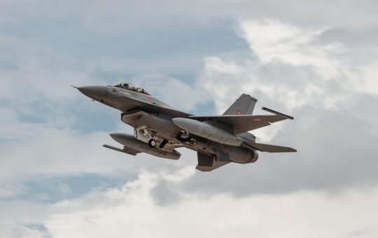 Incidentul Aerian din România: Interceptarea Dronei de către Avioanele F-16 - Context, Implicații și Reacții