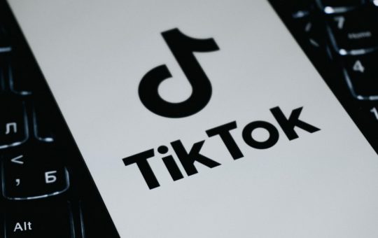 TikTok sub lupa Comisiei Europene: Încălcări ale Regulamentului privind Serviciile Digitale și posibile consecințe severe
