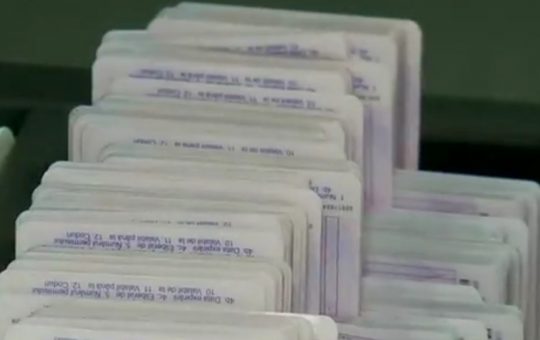 Frauda la Examenul pentru Permis: O Analiză Detaliată a Unui Scandal de Corupție și Implicațiile Sale