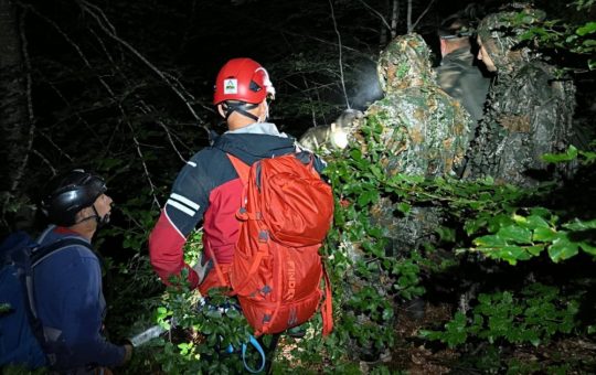 Operațiune de Urgență în Munții Maramureșului: Salvarea a Doi Ucraineani și Provocările Montane