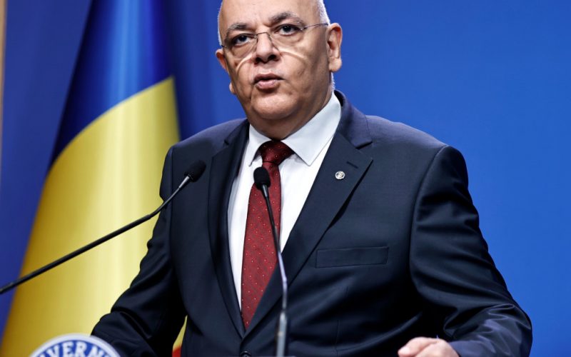 Raed Arafat în centrul unei controverse: Îngrijorările legate de angajările fictive la DSU și impactul asupra justiției românești