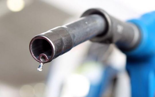 Parlamentul României ia măsuri pentru reducerea prețului carburanților: Acciza ar putea scădea cu până la 25%