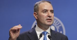 Riscurile Retrogradării Ratingului României: Analiza Contextului Economic și Politic Actual