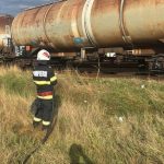 Evacuarea de Urgență la Rădoiești: Scurgeri de Motorină dintr-un Tren de Marfă