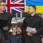 Zelenski și Burnham la Baza Navală din Portsmouth: Un Pas Spre Integrarea Ucrainei în NATO