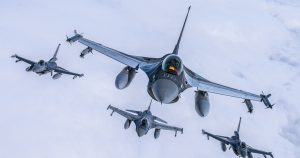 Confidențialitatea în Aeronavele Militare: De ce Identitatea Piloților Rămâne un Subiect Sensibil