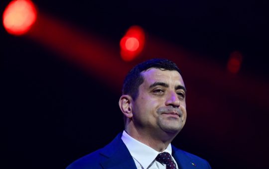 George Simion: Un Susținător MAGA în România și Haosul Politic Actual