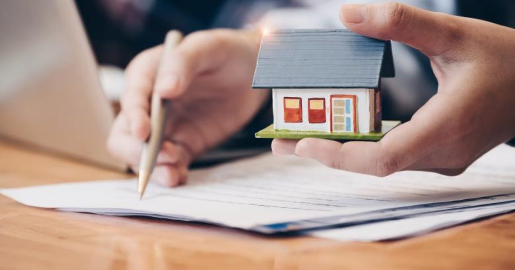 Impactul Reducerii Avansului pentru Programul "Noua Casă" asupra Tinerilor și Pieței Imobiliare din România