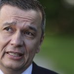 Sorin Grindeanu și „pesta hashtag”: O luptă simbolică împotriva criticilor și provocărilor politice