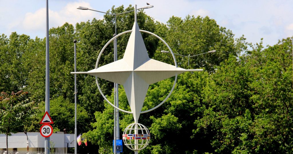 România și Strategia NATO: O Fabrică de Pulberi pentru Muniție la Brașov