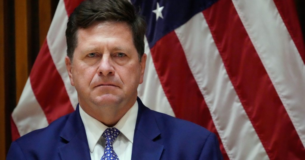 Confirmarea lui Jay Clayton la conducerea serviciilor secrete ale SUA: O analiză detaliată a implicațiilor politice și sociale