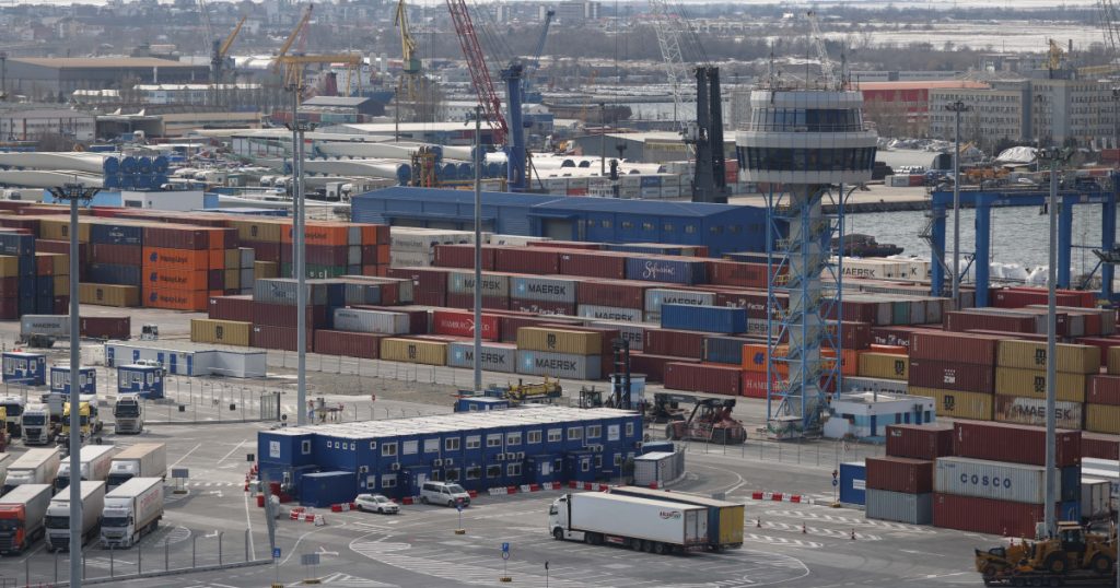 Amenințări cu bombă la Autoritatea Navală Română: Analiză a incidentului și implicațiile asupra securității portuare