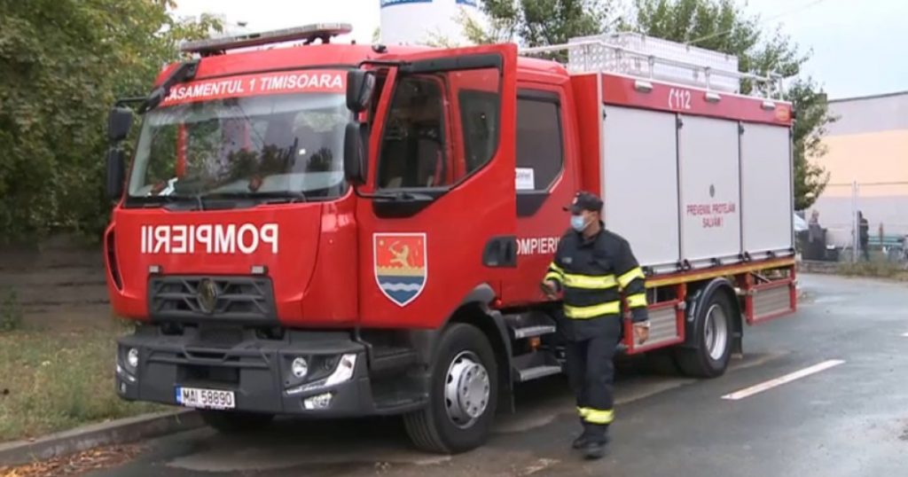 Evacuare de Urgență la Deva: Incidentele de Fum în Centre Comerciale și Impactul Asupra Comunității