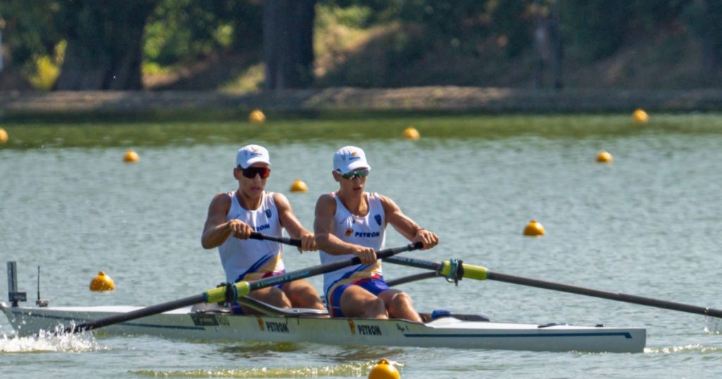 România strălucește pe podiumul mondial: două medalii de aur la Campionatele Mondiale de canotaj Under19